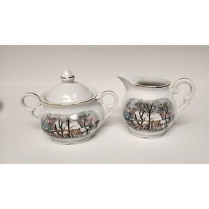 VINTAGE AVON DISTINGUISHED SALES ACHIEVEMENT AWARD MINI Creamer & Sugar Bowl